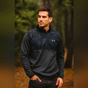 Under Armour Men's Black and Dark Gray Pullover